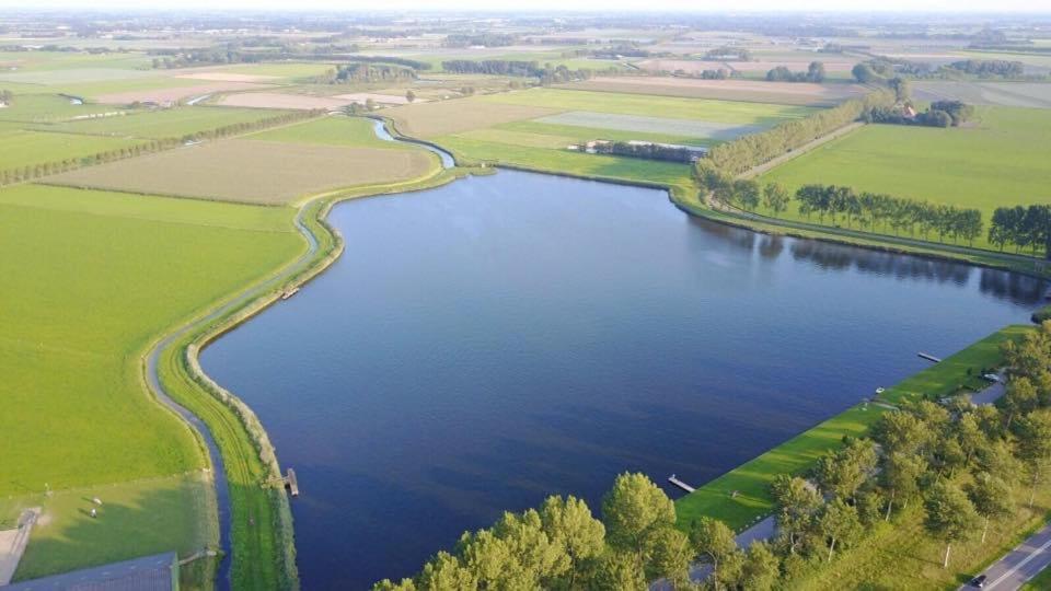 Bij Het Meertje! Dirkshorn Bagian luar foto